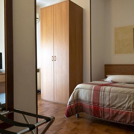 Hotel La Vela Castelnuovo Rangone Екстериор снимка